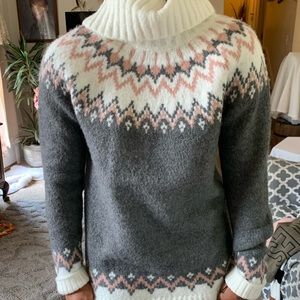 turtle neck sweater